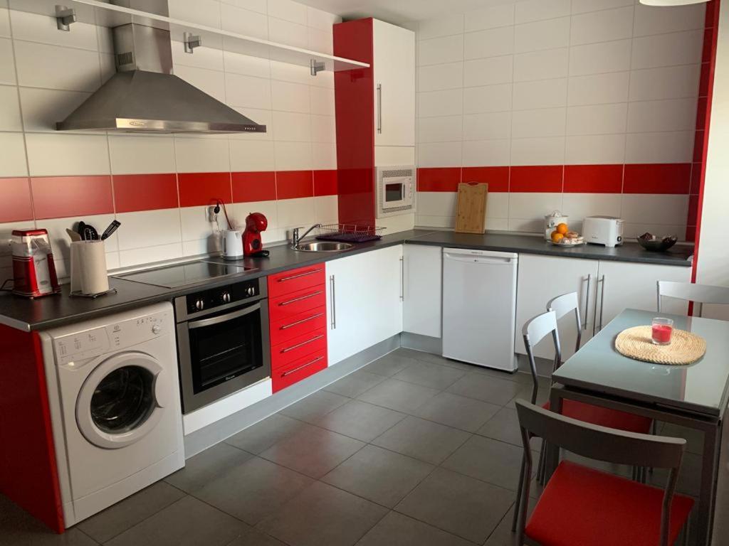 Apartamentos Los Tojos Colsa Екстериор снимка