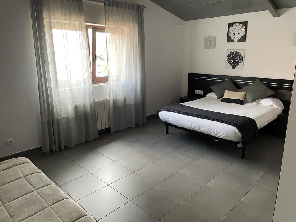 Apartamentos Los Tojos Colsa Екстериор снимка